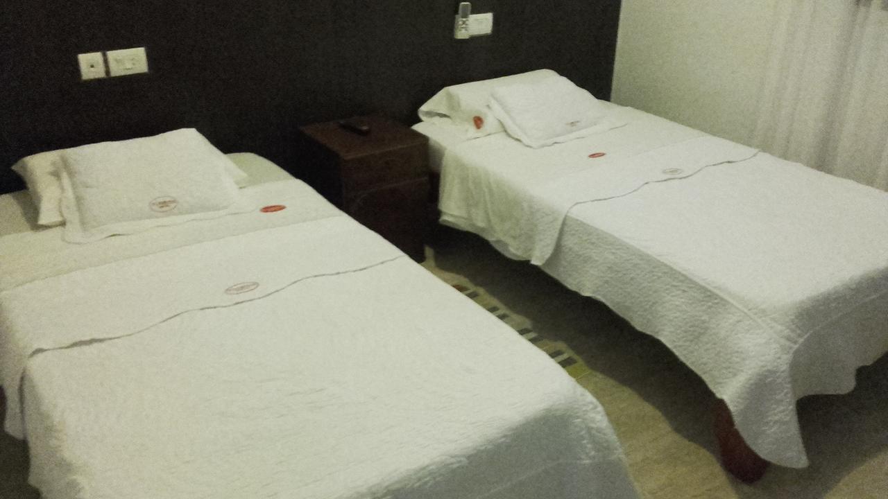 Hotel Florida Saladas Екстер'єр фото