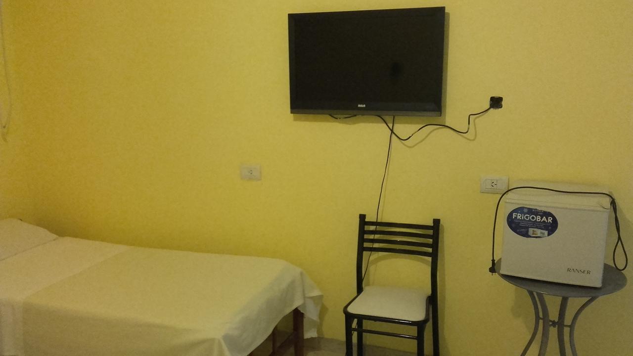 Hotel Florida Saladas Екстер'єр фото